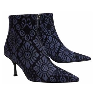♡zara blue jacquard geometric booties♡